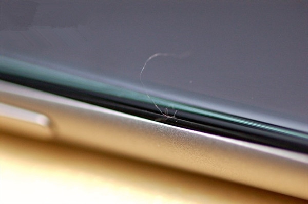 苹果 AirTag 国行售价 229 元,四件 779 元 苹果 AirTag 国行售价 229 元,四件 779 元