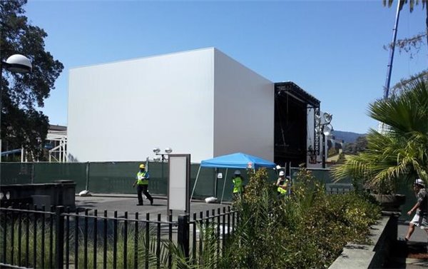 苹果继续淘汰 iTunes 品牌,启用全新「apps.apple.com」域名 苹果继续淘汰 iTunes 品牌,启用全新「apps.apple.com」域名