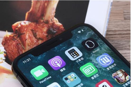 iOS 17.2 Beta 2 改进 App Store：应用和游戏顶部新增类目导航