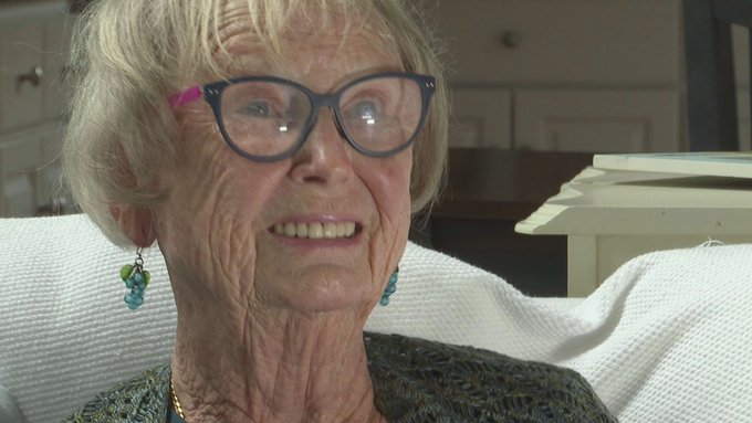 iOS 11.0.3发现无语Bug:画面没法看 iOS 11.0.3发现无语Bug:画面没法看