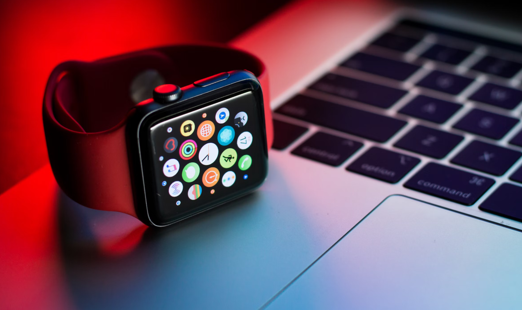 疑似拼多多 iPhone 12 系列百亿补贴专区突然下线 疑似拼多多 iPhone 12 系列百亿补贴专区突然下线