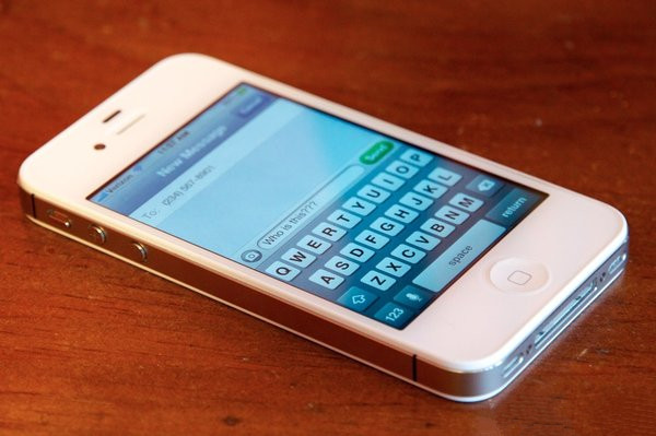 苹果 iOS 16 不再支持通过 HDMI 适配器投屏 DRM 内容