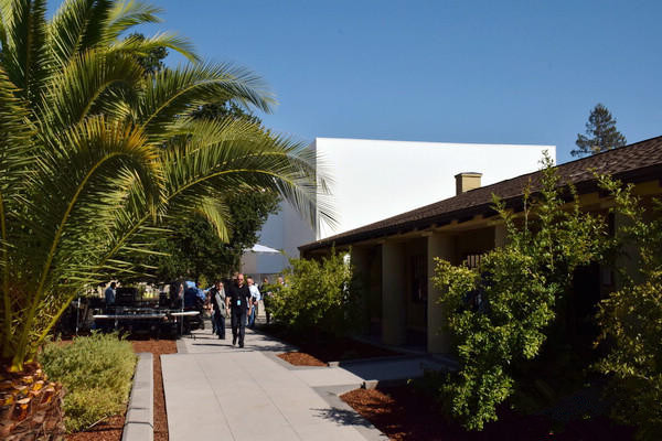 都奔Plus去了吗?国行iPhone 7降价都没人买 都奔Plus去了吗?国行iPhone 7降价都没人买