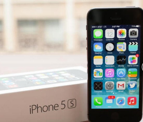 酷炫吧!这便是基于AR和Siri 的iPhone 8概念设计 酷炫吧!这便是基于AR和Siri 的iPhone 8概念设计