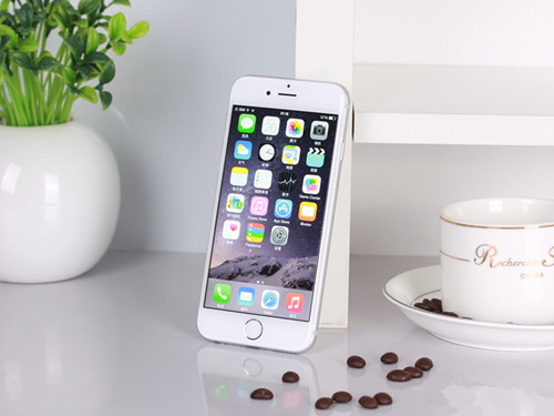 苹果iPhone SE二代概念设计：全面屏，顶部有“刘海”