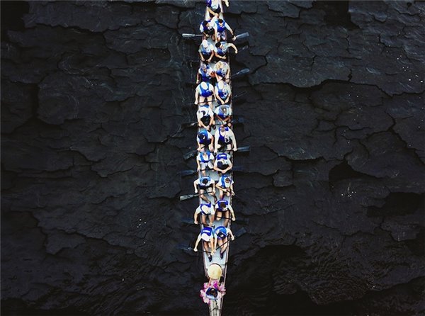 红色iPhone 8 概念设计： 能否深得你心