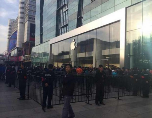 外媒:小米,你家MIUI 6太像苹果iOS7/iOS8 外媒:小米,你家MIUI 6太像苹果iOS7/iOS8