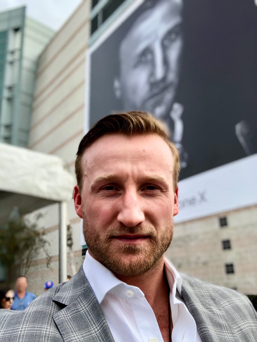 爆料:苹果 iPhone 17 Pro 后置摄像头面板与机身同色 爆料:苹果 iPhone 17 Pro 后置摄像头面板与机身同色