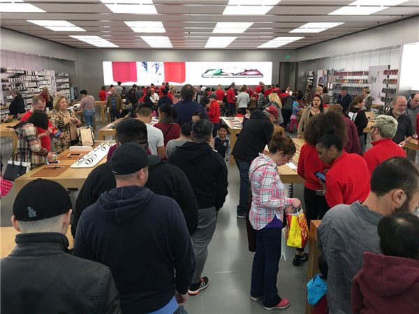 苹果被曝购买 17 颗卫星服务，支持卫星通信功能新品或今年上市