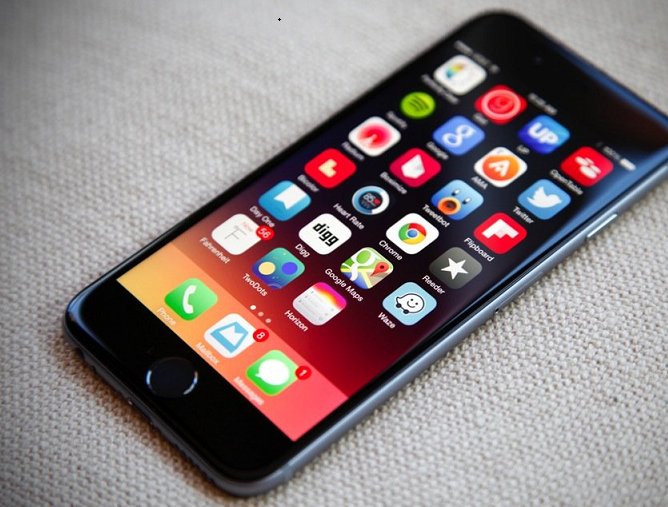 iPod之父讲述初代iPhone开发历程：根本没“内斗”