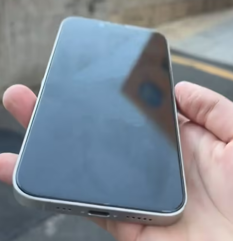 Mac的黑暗模式很棒 但真正需要它的是iOS Mac的黑暗模式很棒 但真正需要它的是iOS