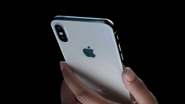 iPhone XS LTE下载速度显著提升：比iPhone X快233%